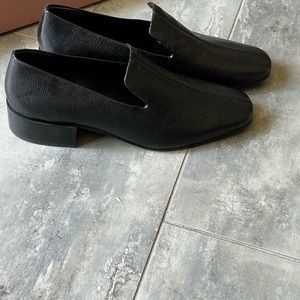 Via spiga loafers black.